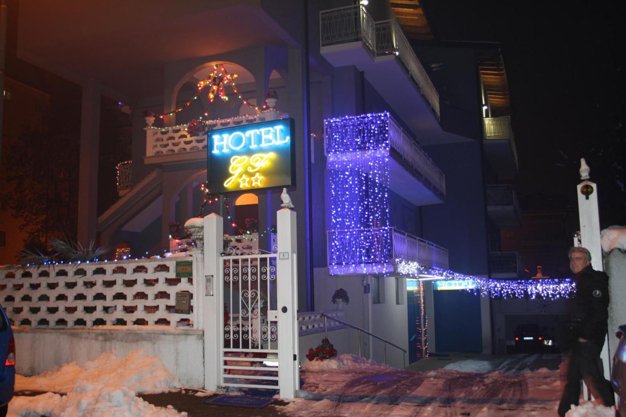 Hotel Gf Cesano Boscone Ngoại thất bức ảnh