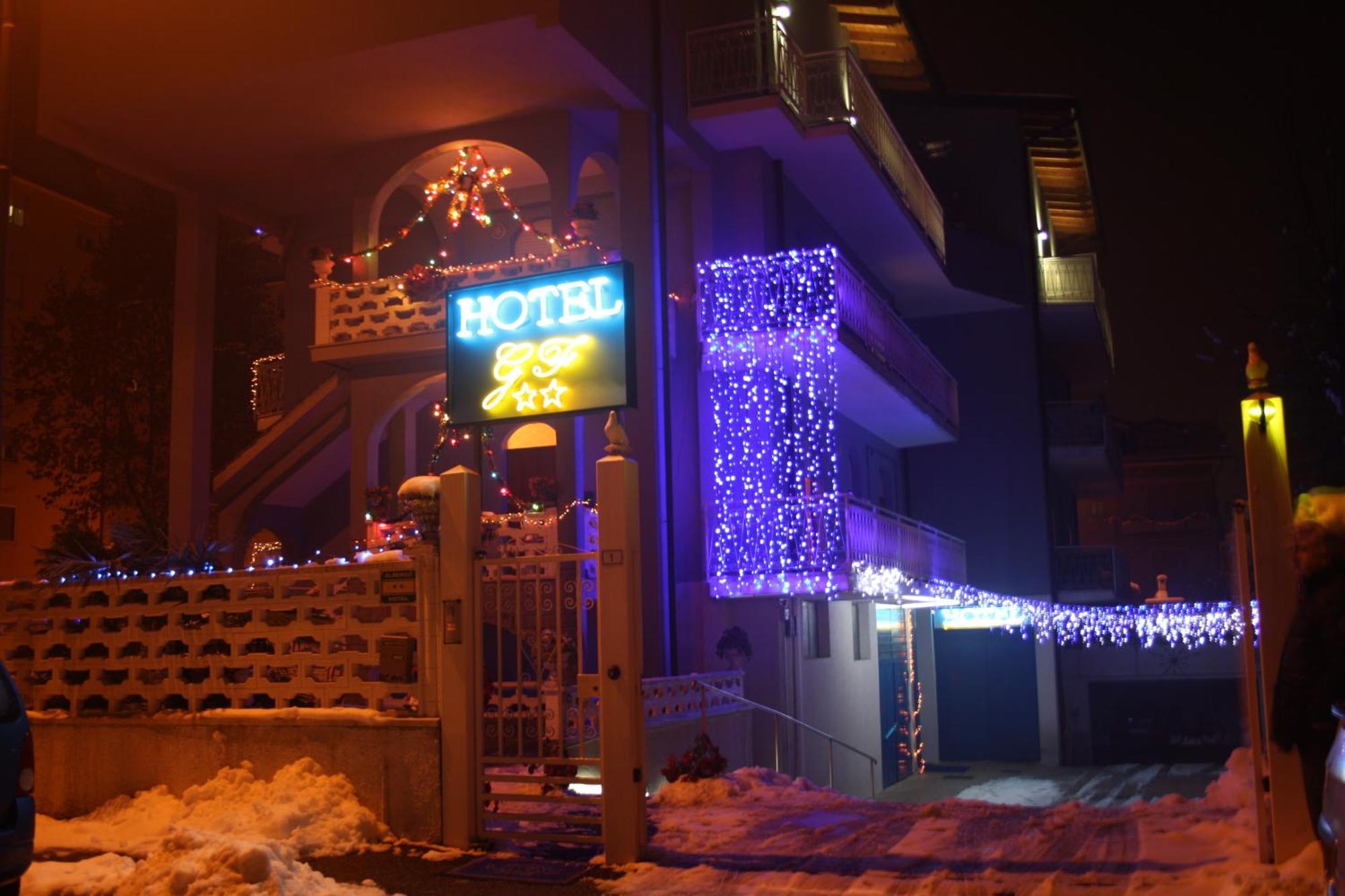 Hotel Gf Cesano Boscone Ngoại thất bức ảnh