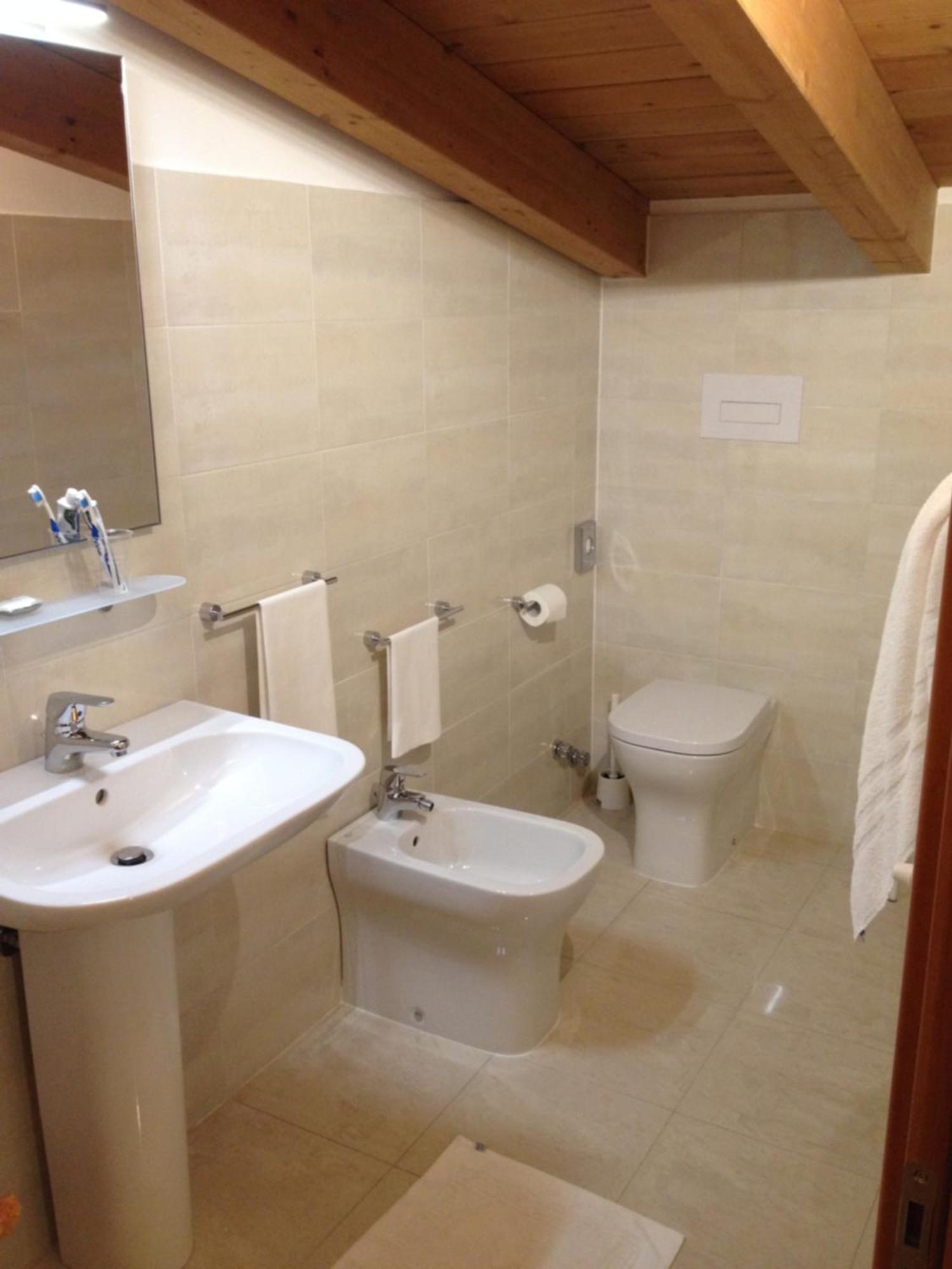 Hotel Gf Cesano Boscone Phòng bức ảnh